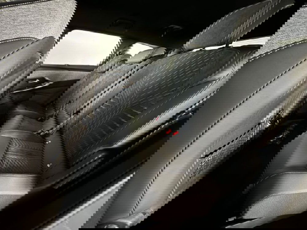 Peugeot 5008 nuova a Torino (12)