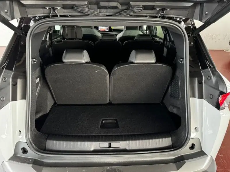 Peugeot 5008 nuova a Torino (13)