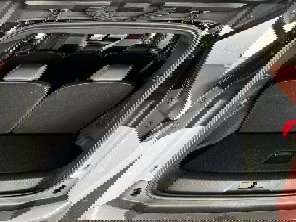 Peugeot 5008 nuova a Torino (13)