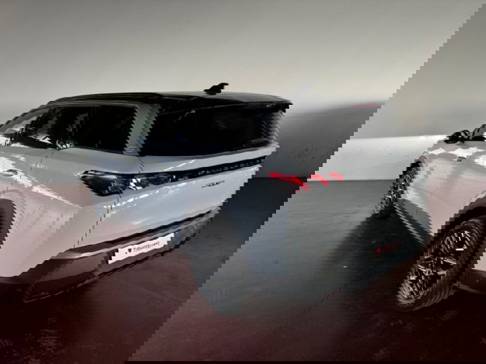 Peugeot 5008 nuova a Torino (3)