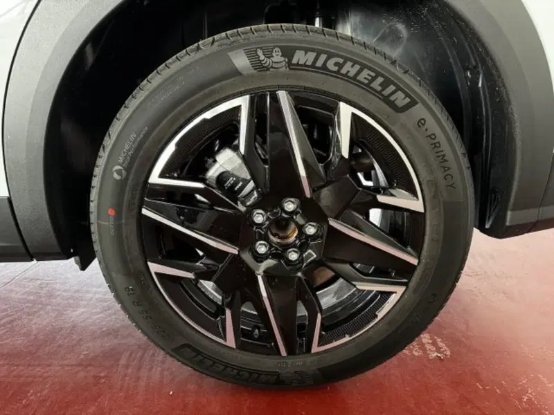 Peugeot 5008 nuova a Torino (9)