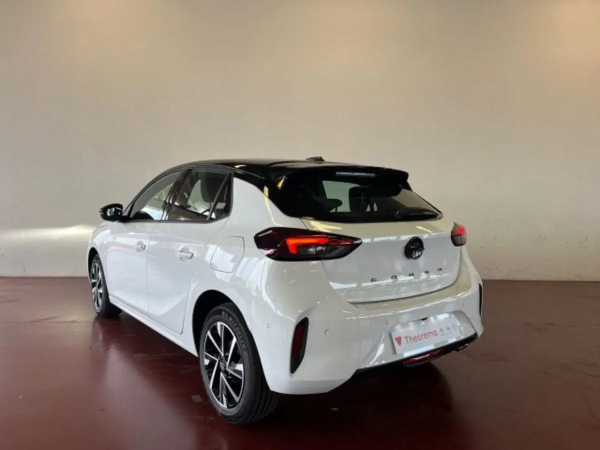Opel Corsa nuova a Torino (3)
