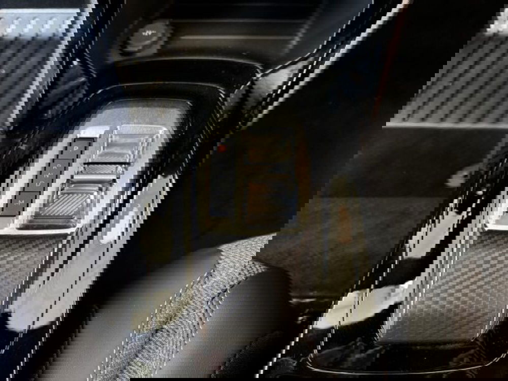 Peugeot 2008 nuova a Torino (19)