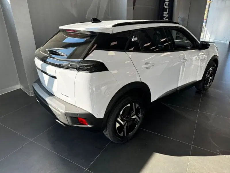 Peugeot 2008 nuova a Torino (4)