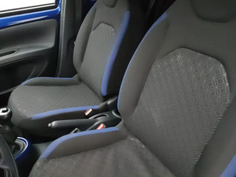 Toyota Aygo X usata a Torino (11)