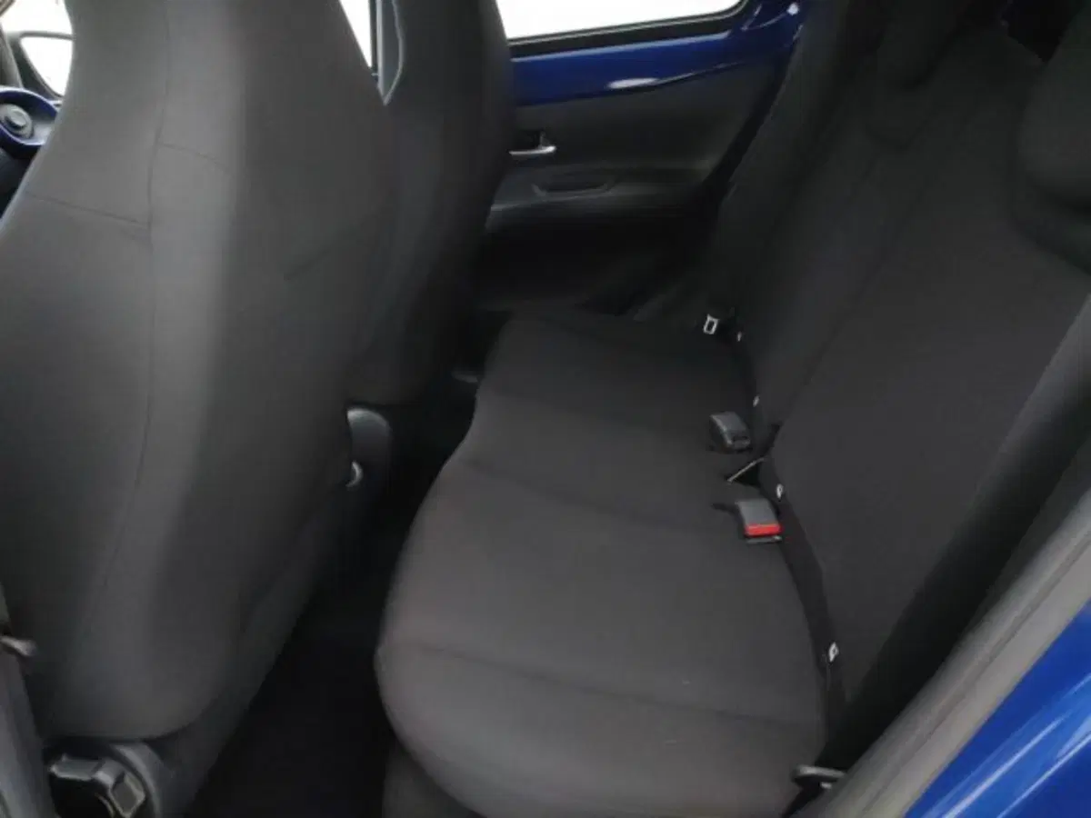 Toyota Aygo X usata a Torino (18)