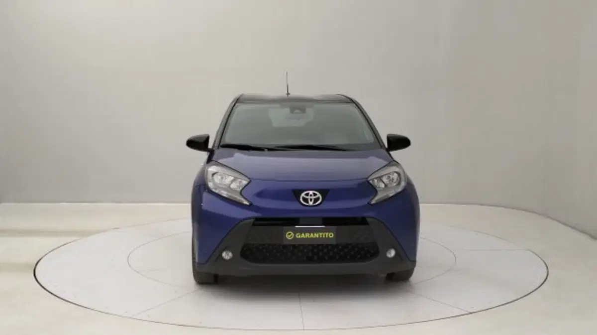 Toyota Aygo X usata a Torino (8)