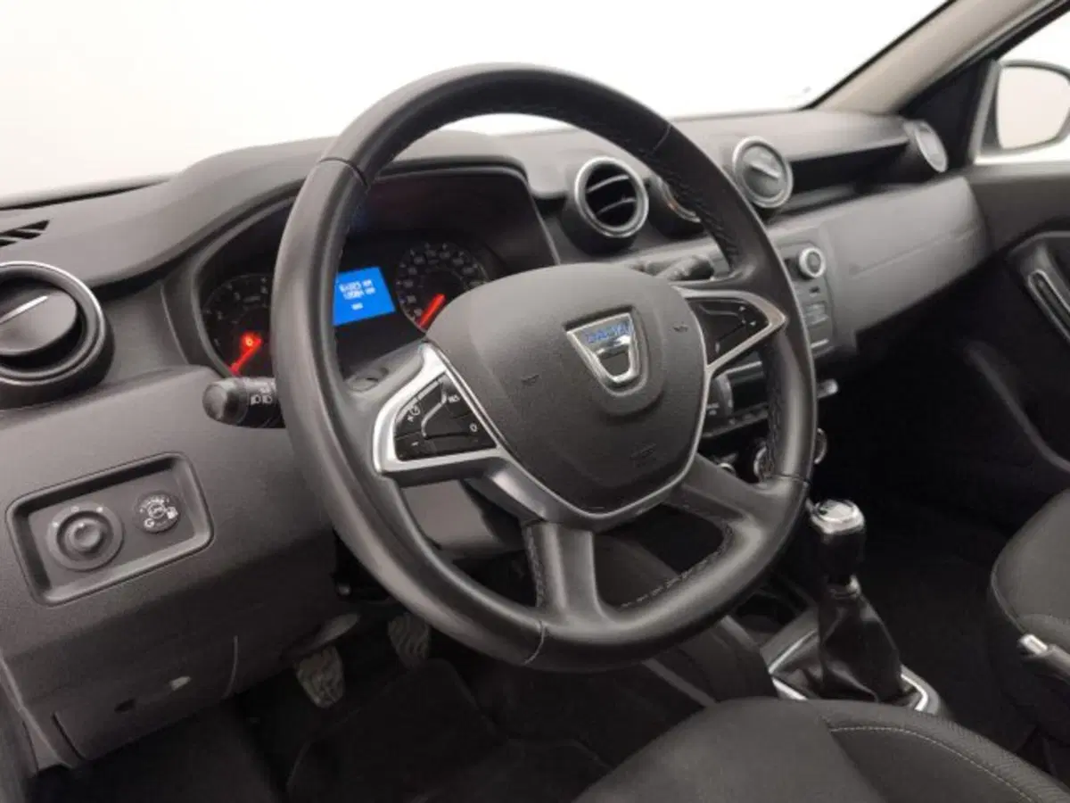 Dacia Duster usata a Torino (10)
