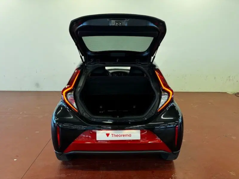 Toyota Aygo X usata a Torino (7)