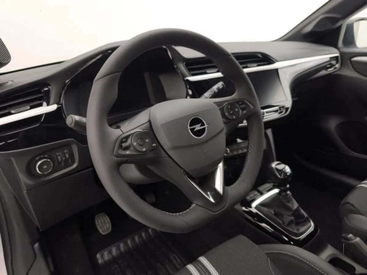 Opel Corsa nuova a Torino (10)