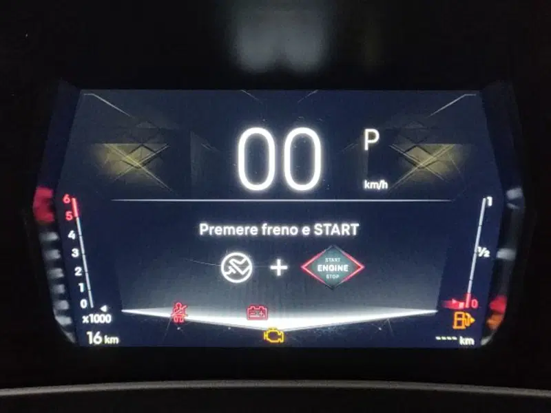 Ds DS 4 nuova a Torino (14)