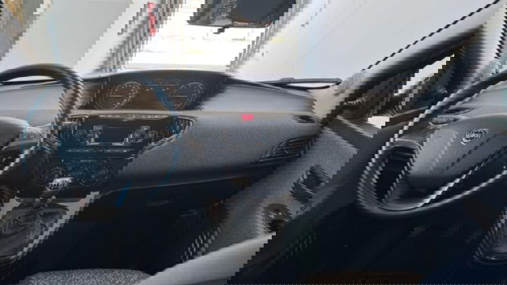 Lancia Ypsilon usata a Torino (12)