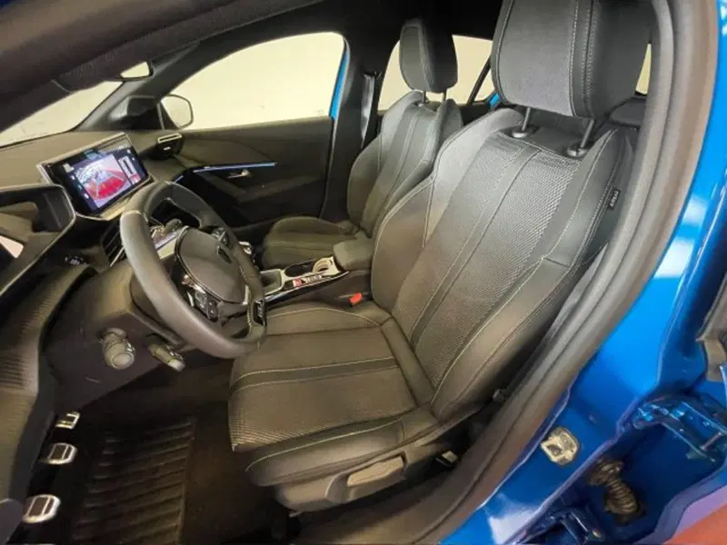 Peugeot 208 nuova a Torino (12)