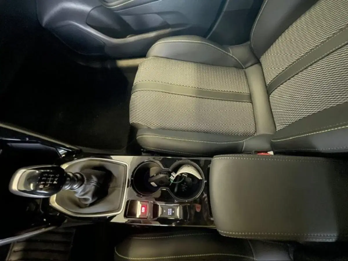 Peugeot 208 nuova a Torino (16)