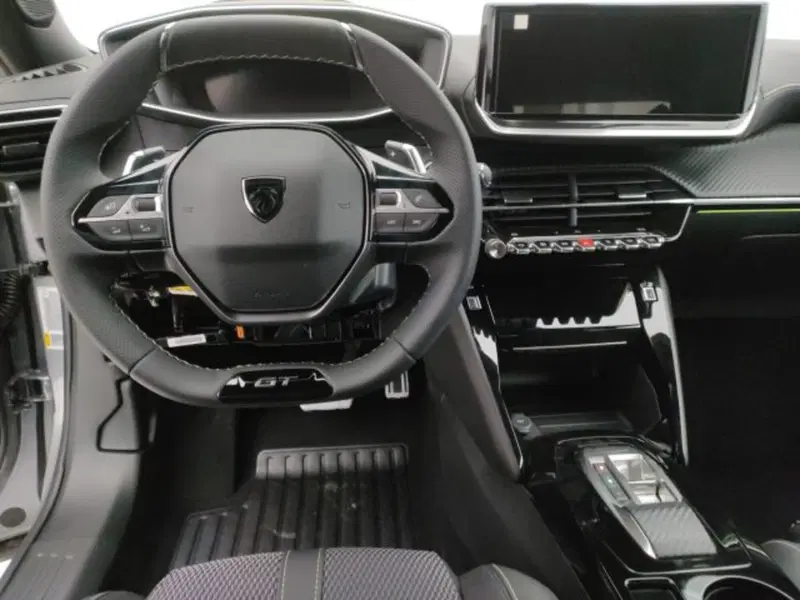 Peugeot 2008 nuova a Torino (12)