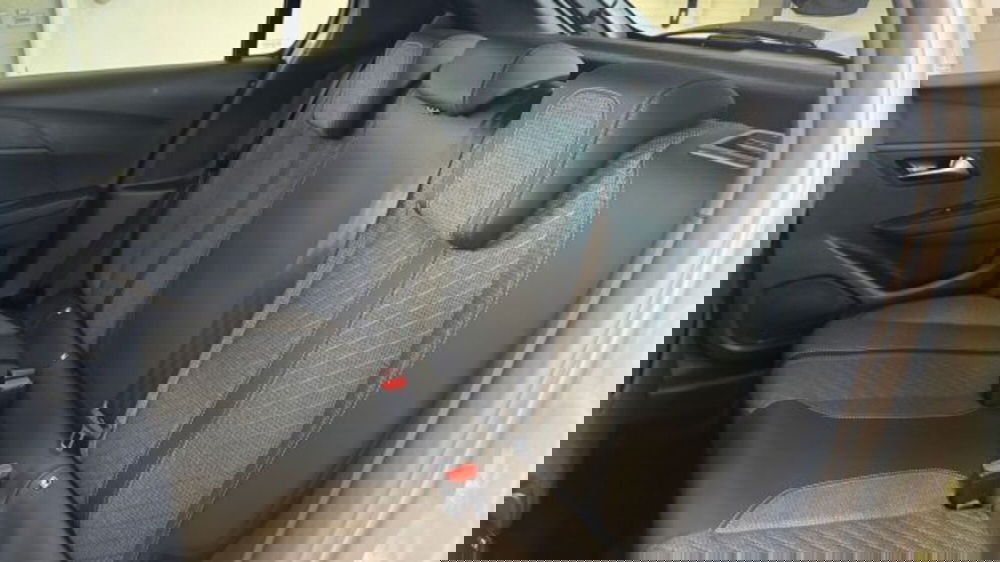 Peugeot 208 nuova a Torino (9)