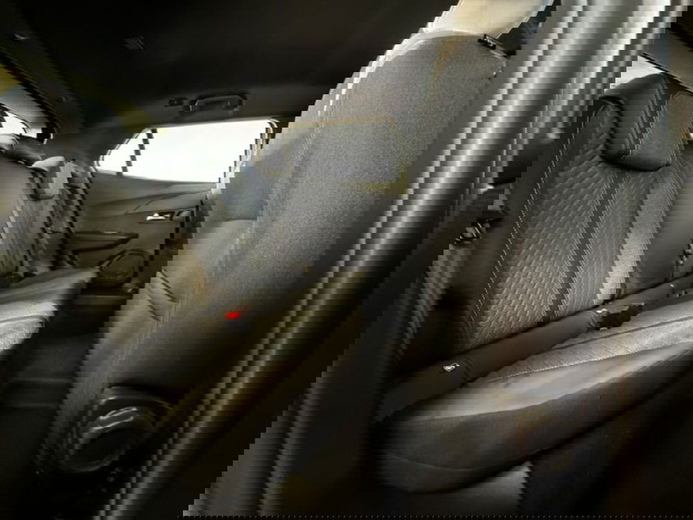 Peugeot 2008 nuova a Torino (17)