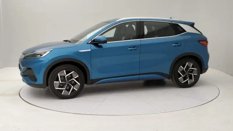Byd Atto 3 nuova a Torino (3)