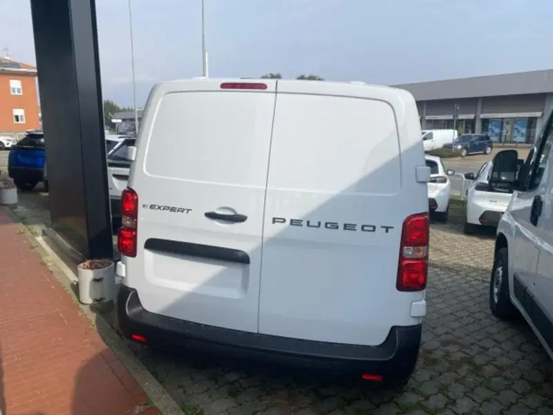 Peugeot e-Expert Furgone nuova a Torino (4)