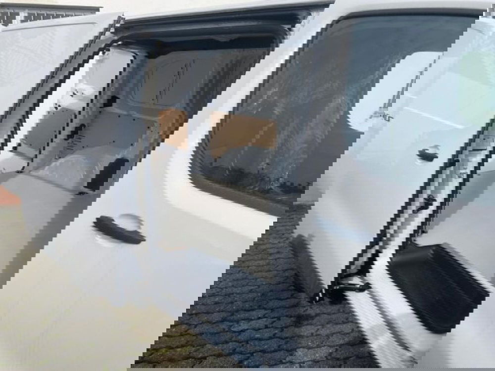 Peugeot e-Expert Furgone nuova a Torino (5)