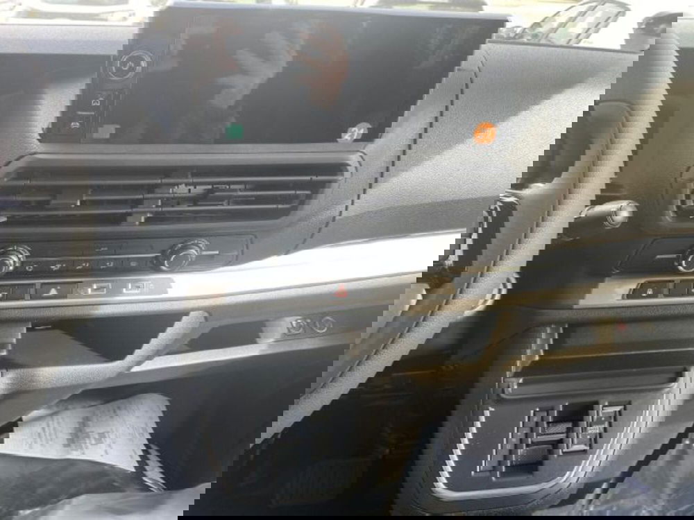 Peugeot e-Expert Furgone nuova a Torino (8)