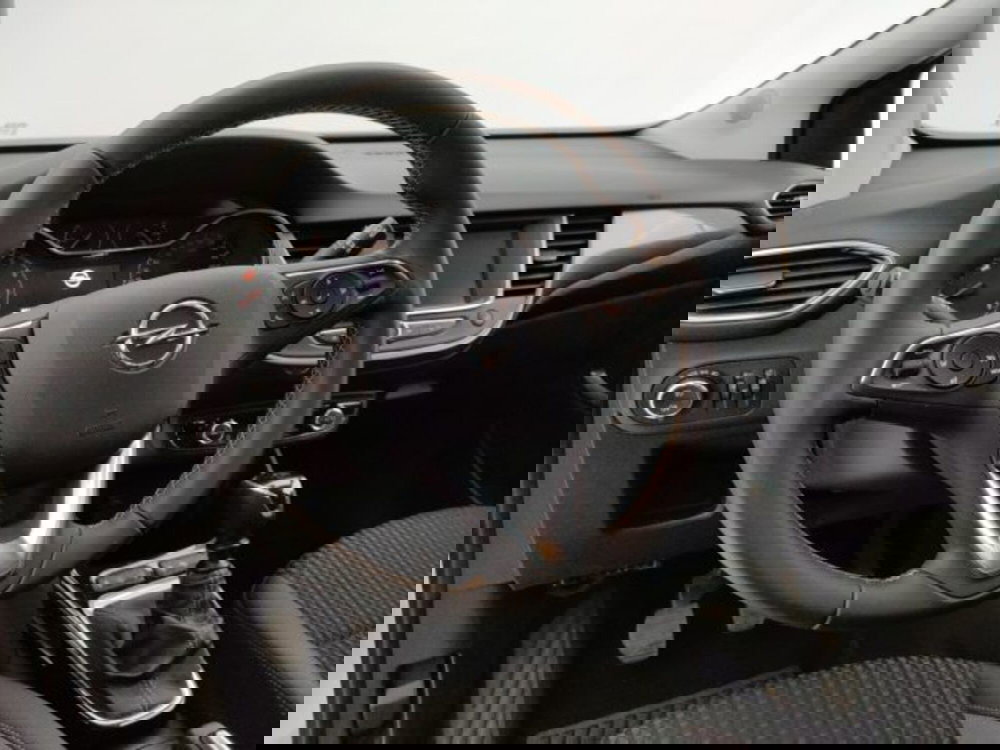 Opel Crossland X usata a Torino (12)
