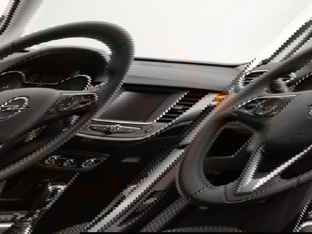 Opel Crossland X usata a Torino (16)