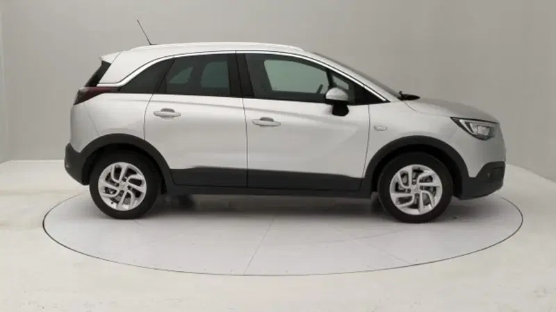 Opel Crossland X usata a Torino (6)