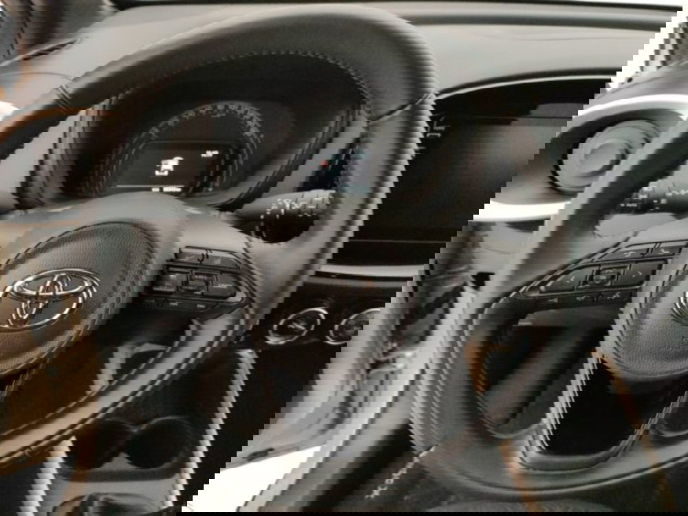 Toyota Aygo X usata a Torino (12)