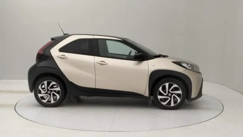 Toyota Aygo X usata a Torino (6)