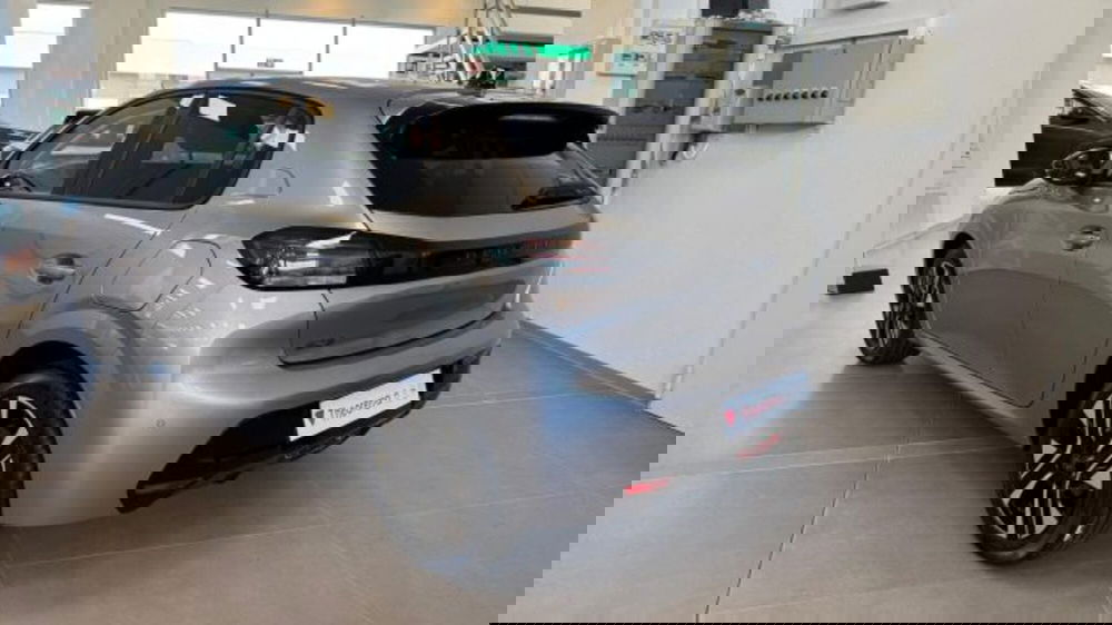 Peugeot 208 nuova a Torino (3)