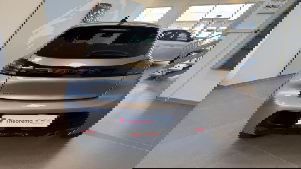 Peugeot 208 nuova a Torino (4)