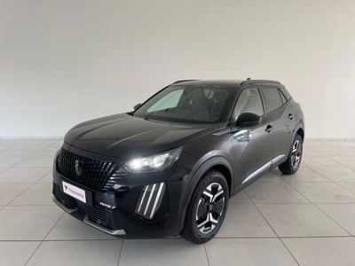 Peugeot 2008 1.2 puretech Active s&amp;s 100cv nuova a Torino