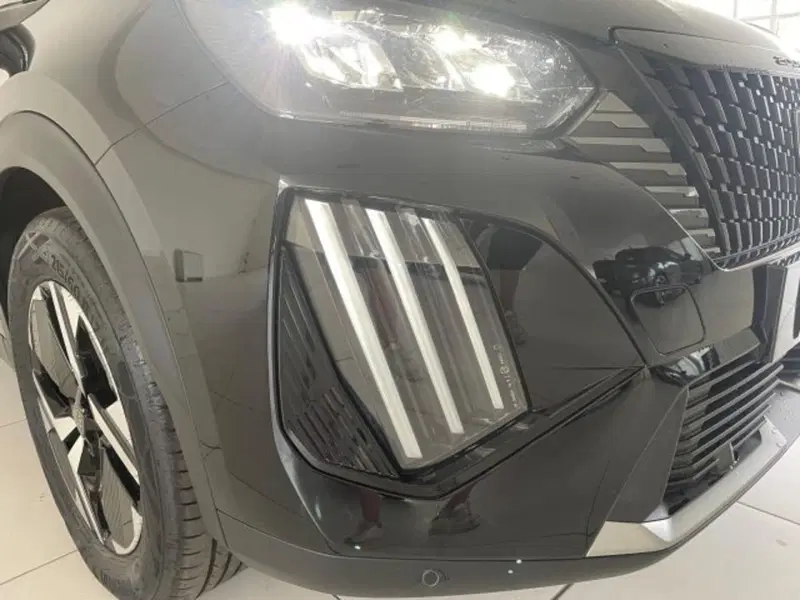 Peugeot 2008 nuova a Torino (10)