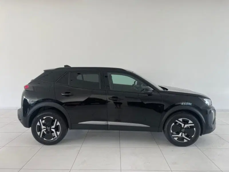 Peugeot 2008 nuova a Torino (2)