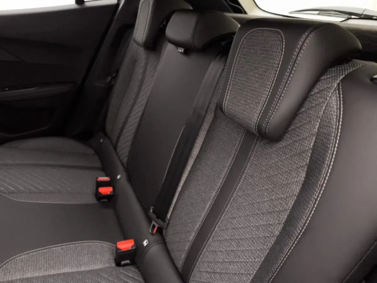 Peugeot 2008 nuova a Torino (15)