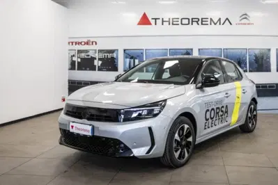 Opel Corsa full electric GS 136cv nuova a Torino