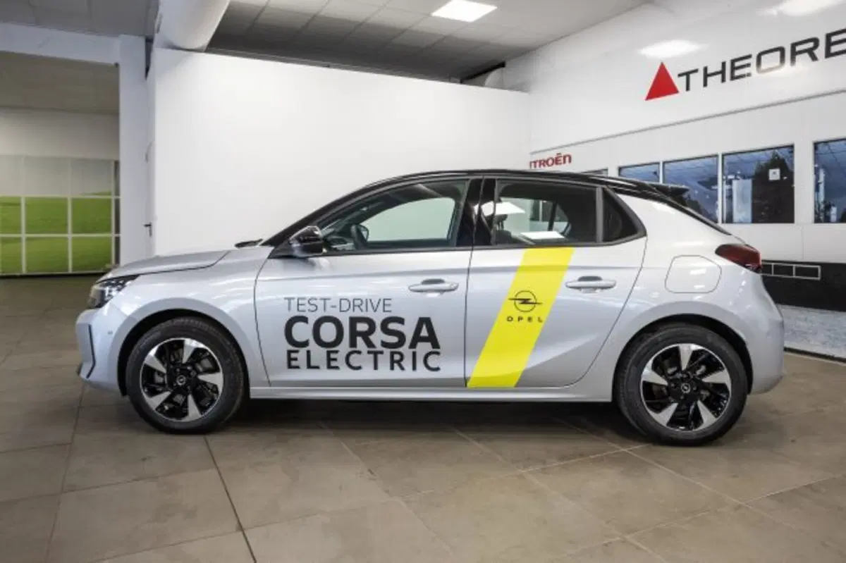 Opel Corsa nuova a Torino (2)
