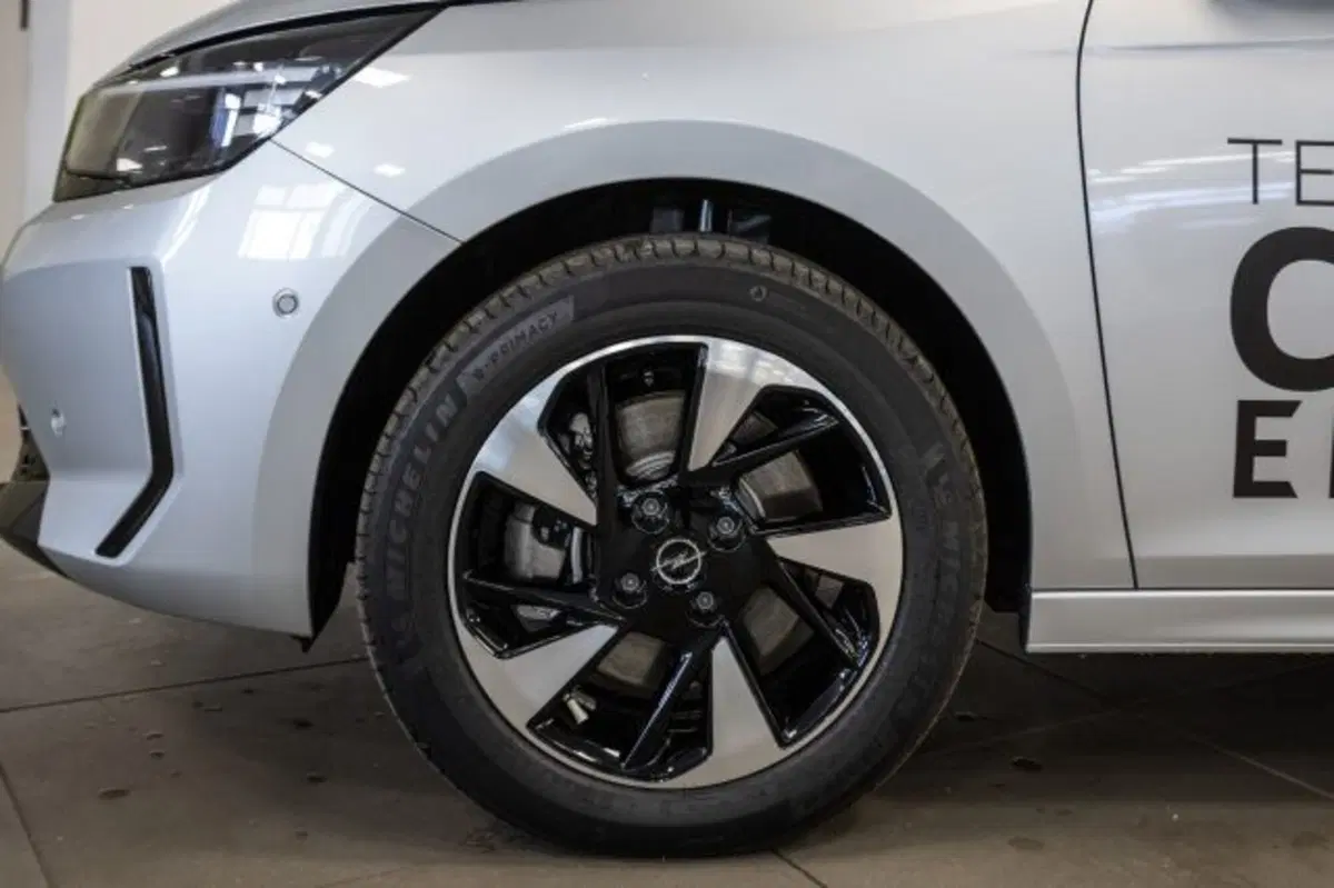 Opel Corsa nuova a Torino (6)