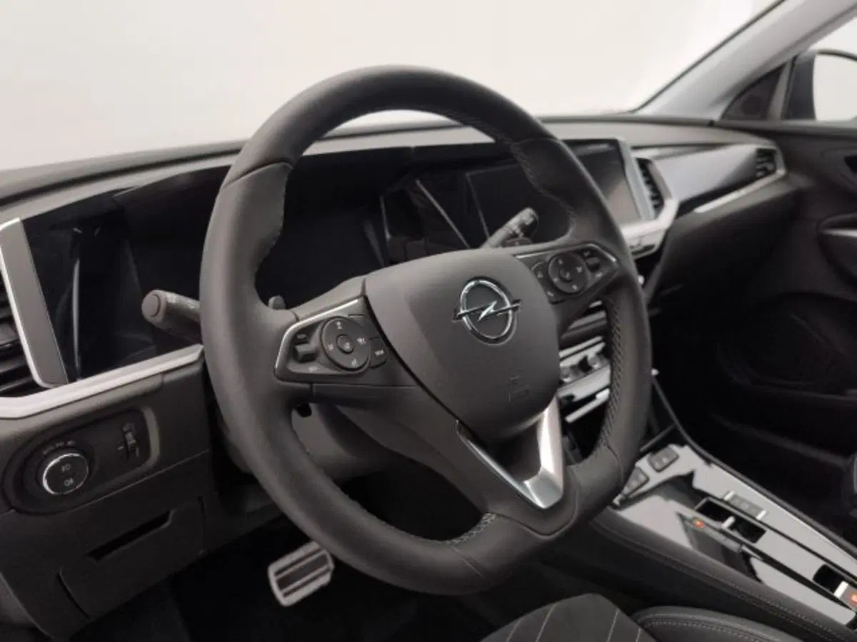 Opel Grandland X nuova a Torino (10)