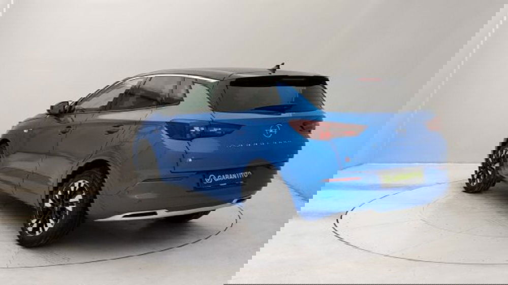 Opel Grandland X nuova a Torino (3)