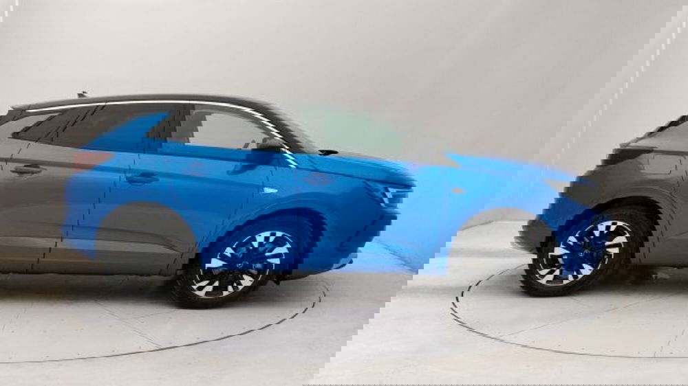 Opel Grandland X nuova a Torino (6)