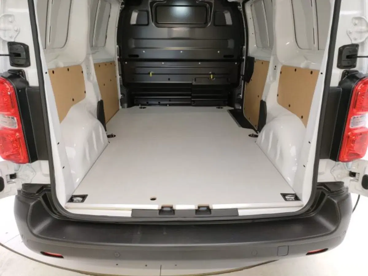 Opel Vivaro nuova a Torino (17)