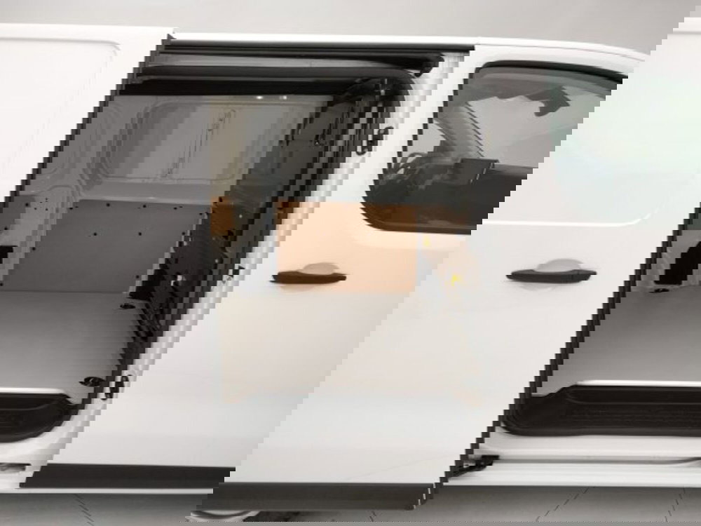 Opel Vivaro nuova a Torino (20)