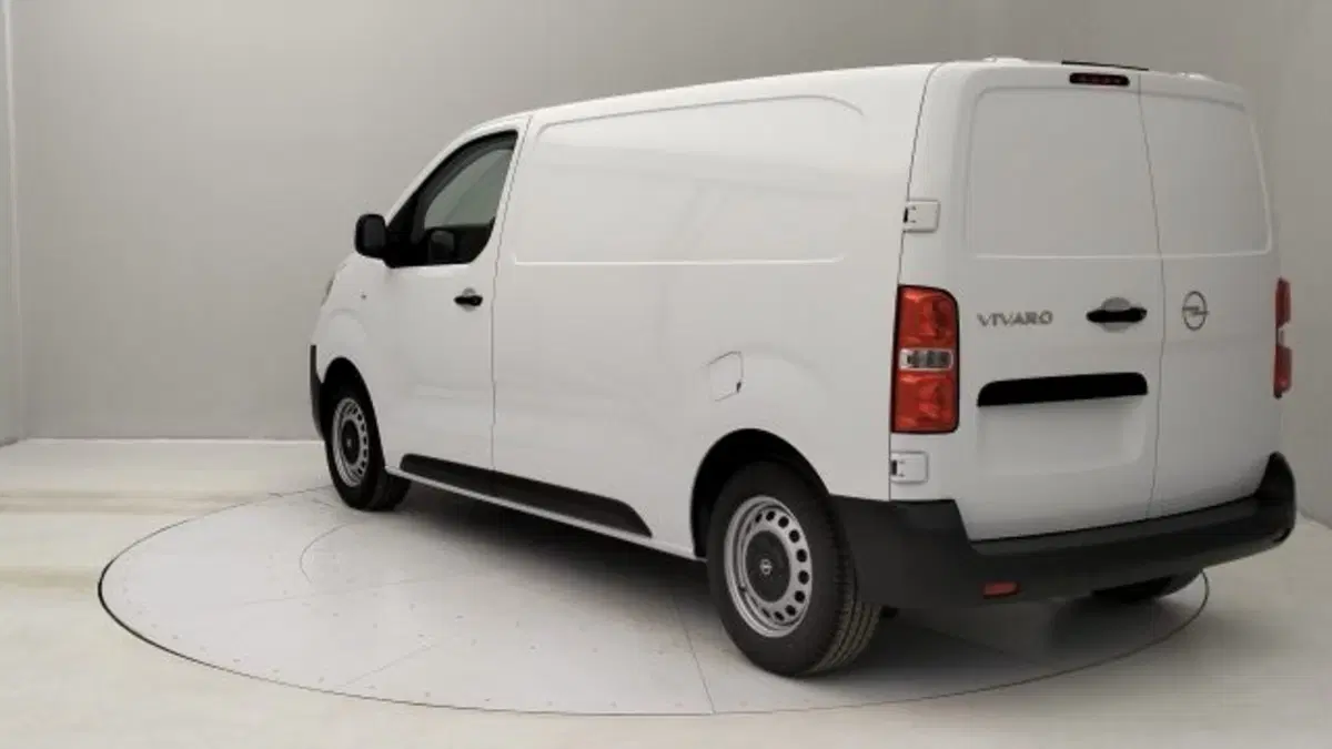 Opel Vivaro nuova a Torino (3)