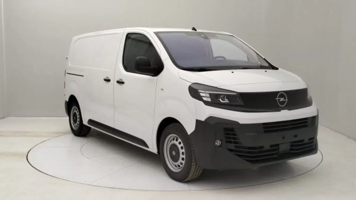Opel Vivaro nuova a Torino (7)