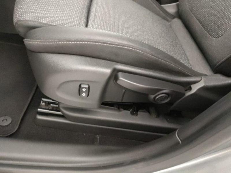 Opel Crossland usata a Torino (7)