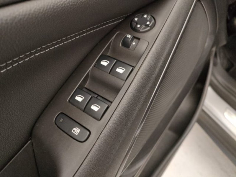 Opel Crossland usata a Torino (8)