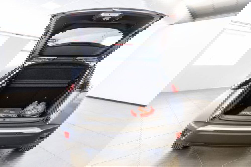 Peugeot 2008 nuova a Torino (4)