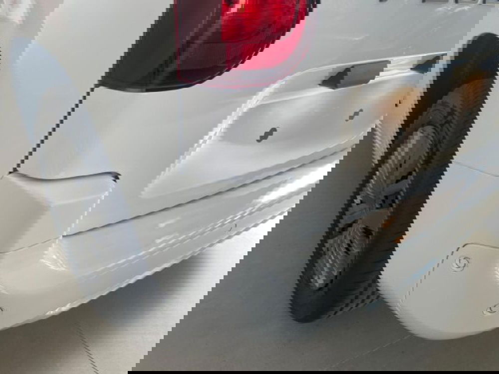 Peugeot Partner Furgone nuova a Torino (9)